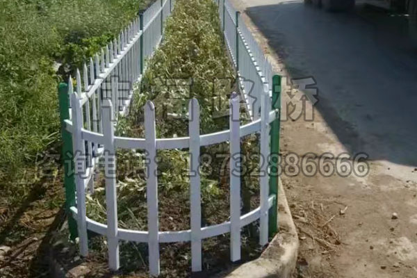 安徽淮南新農村（cūn）改造護欄