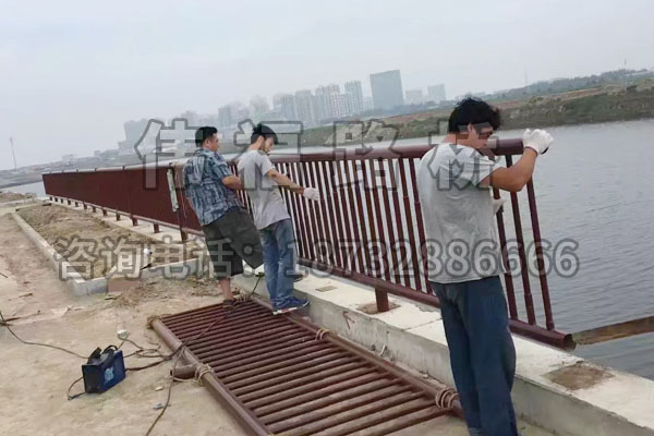 黃驊港貝殼湖（hú）公園鐵藝欄杆項目